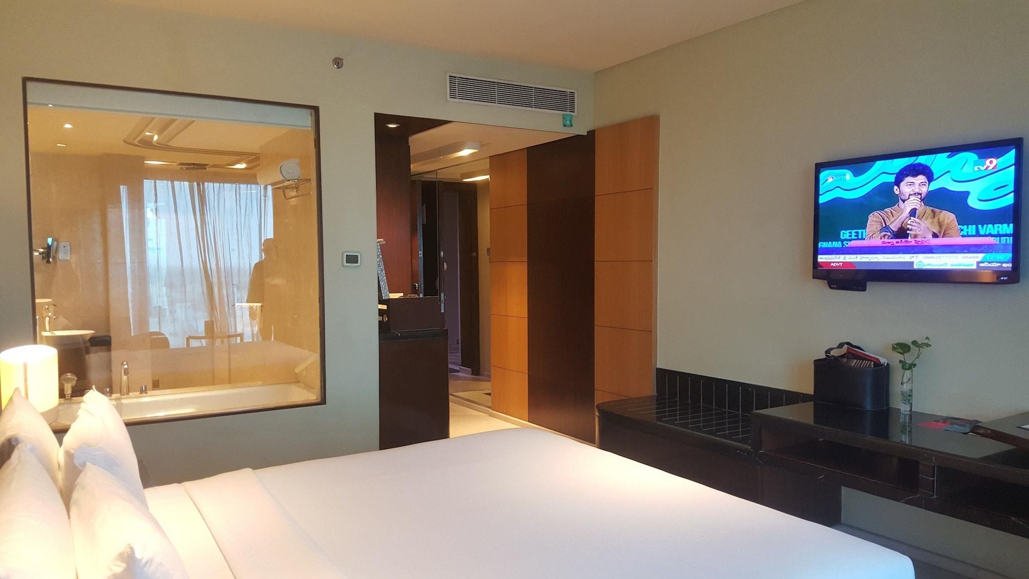 فيفانتا حيدر آباد بيجبومبت حيدر أباد المظهر الخارجي الصورة A room at the hotel