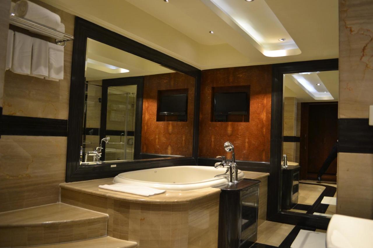 فيفانتا حيدر آباد بيجبومبت حيدر أباد المظهر الخارجي الصورة Bathroom